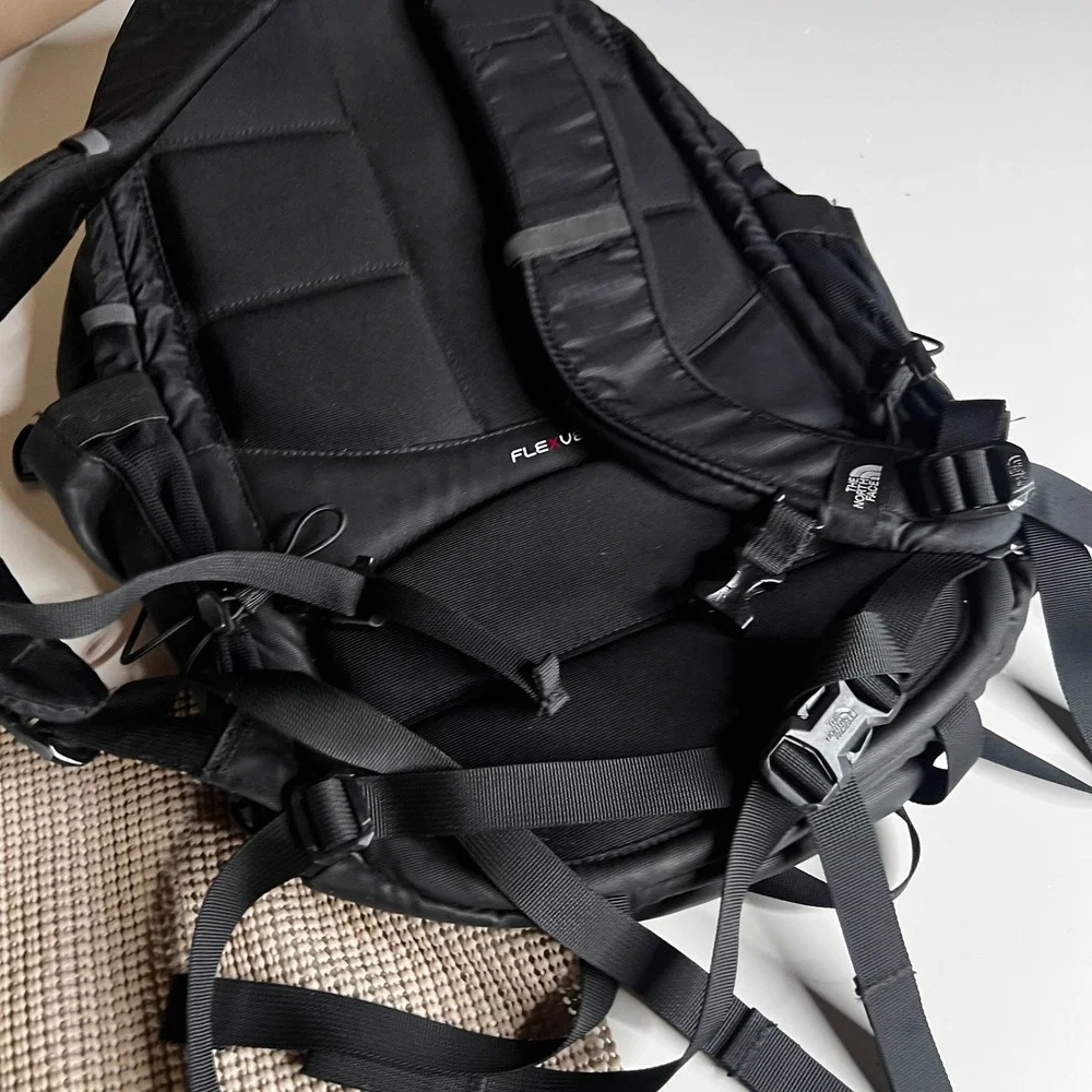 The North Face Borealis Backpack Black Red FlexVent Laptop Daypack Hiking Bag